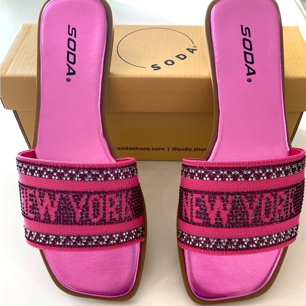 Women’s Soda New York Metallic Pink Rhinestone Band Slides Sandals 7.5, 8.5, 9 - Picture 4 of 6